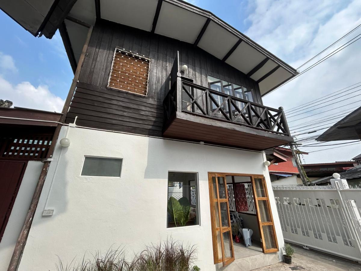 Cozy Villa In Chiangmai Old Town Чіангмай Екстер'єр фото